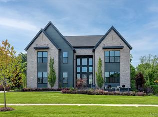 138 Maple Leaf Ln, Ann Arbor, MI 48105