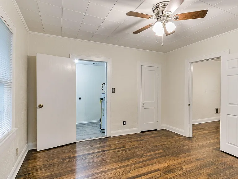625 W Dewey St — Photo 65