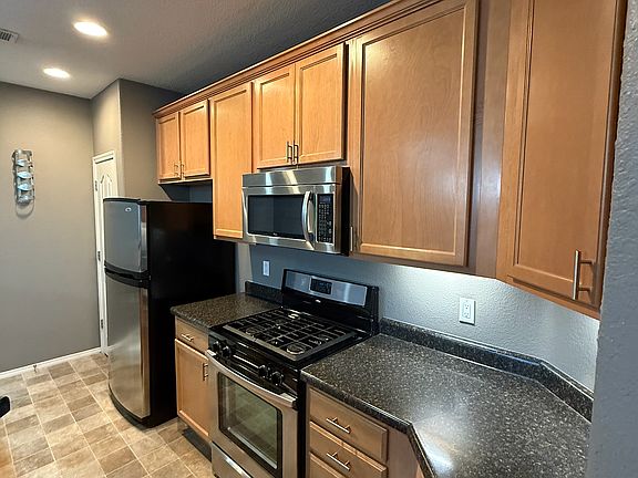 Kitchen with Under Cabinet Lighting