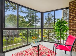 15107 Interlachen Dr #2-220, Silver Spring, MD 20906