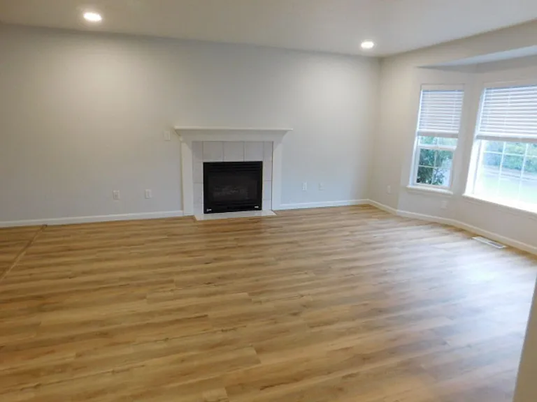 5351 Landon St SE — Photo 8