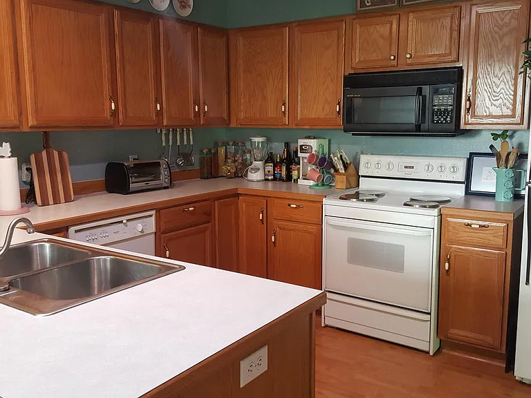 912 Alder St — Photo 4