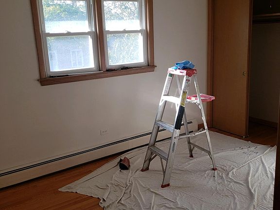 4th image of 1457 Willow Ave Unit 2A