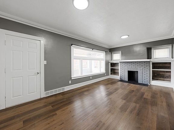 3rd image of 3904 Ardmore Ave