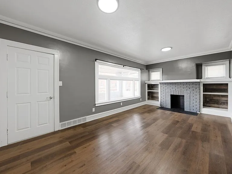 3904 Ardmore Ave — Photo 3