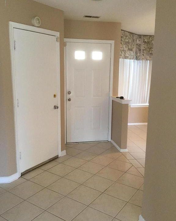 1st image of 420 Dorchester Way
