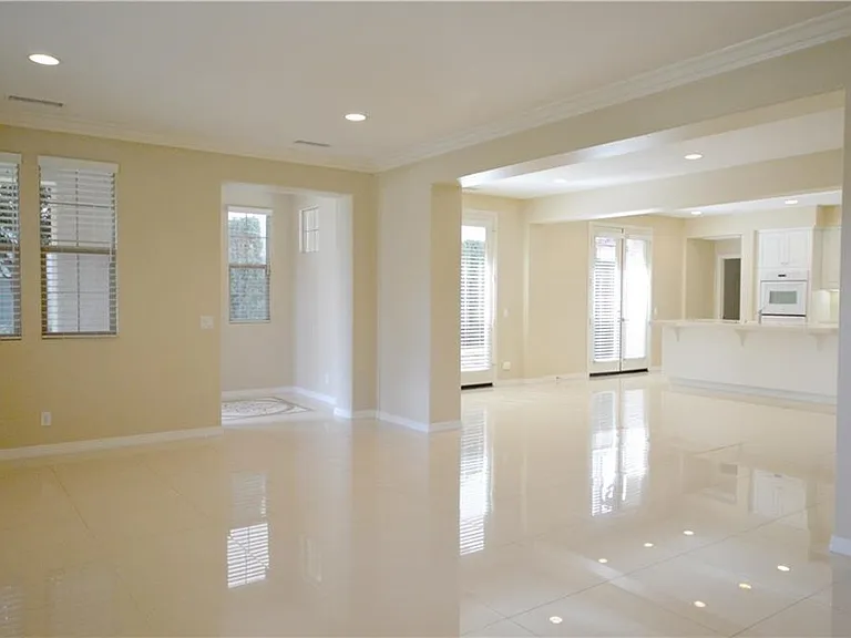 105 Sanctuary — Photo 2