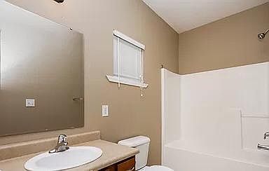 4th image of 8812 Long Lake Ln