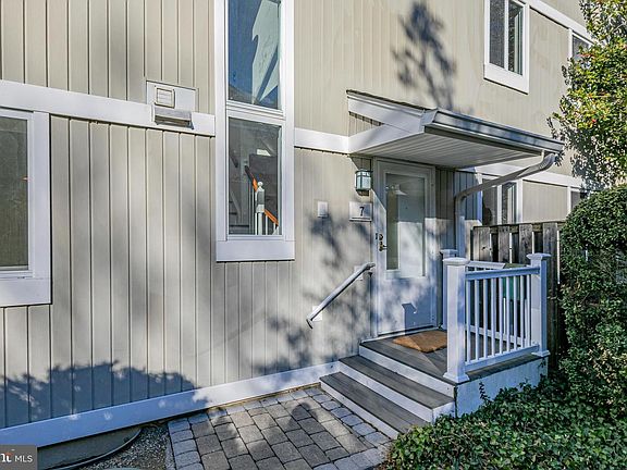 4th image of 7 Gordon Way