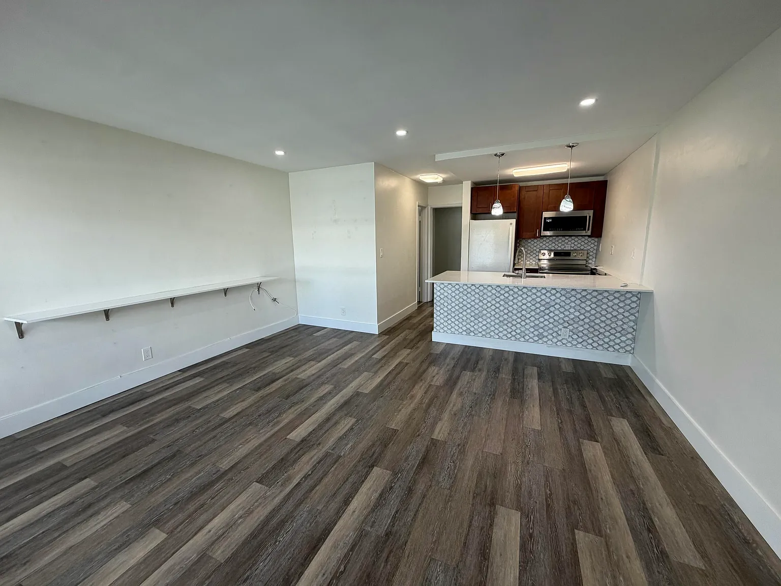 1 bed, 1.0 bath, 530 sqft, $1,700 — Photo 2