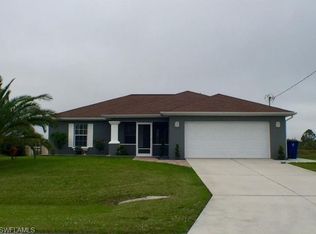 346 Pinafore Ave, Lehigh Acres, FL 33974