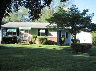 2 Harvey Cir, East Brunswick, NJ 08816
