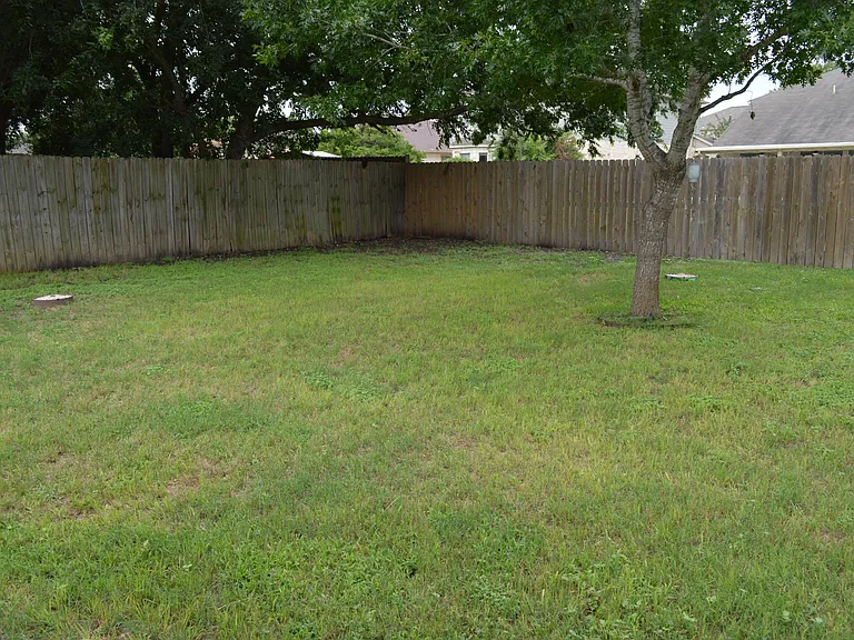 2404 Quail Rdg — Photo 23