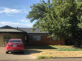 1414 W 26th St, Plainview, TX 79072