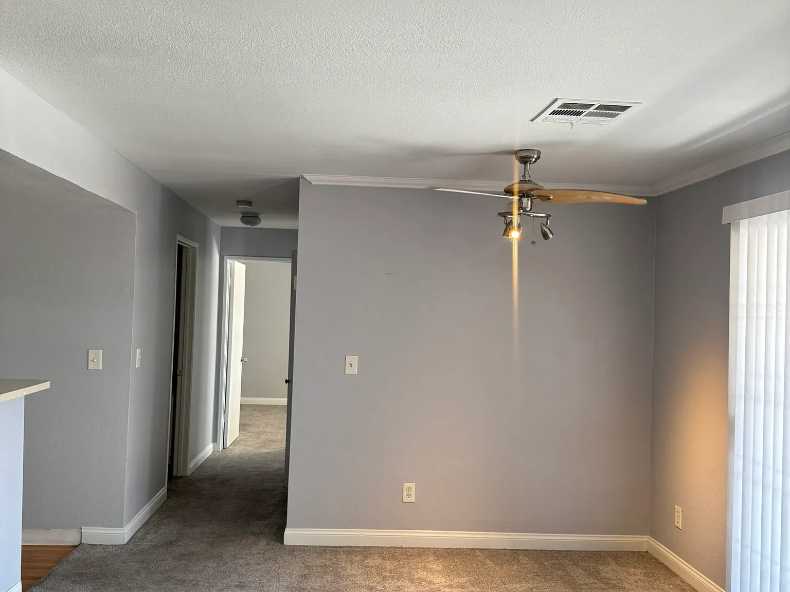 2 bed, 998 sqft, $1,395 — Photo 4