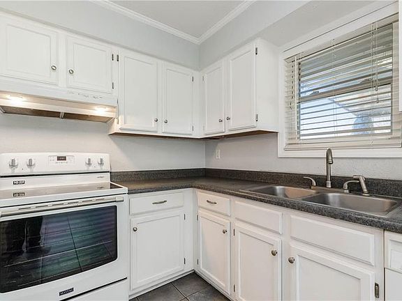 5th image of 18404 E 5th Ct N