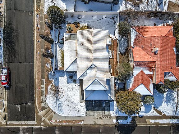 3rd image of 7920 Corona Ave NE