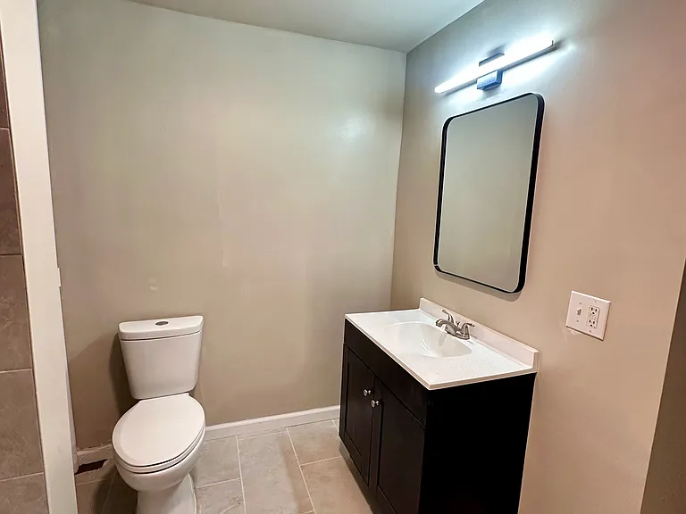 Full master bathroom