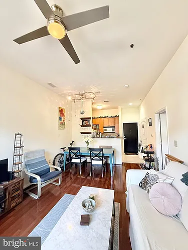 309 Holland Ln Photo 1