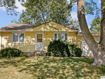2221 S 57th St, Lincoln, NE, 68506