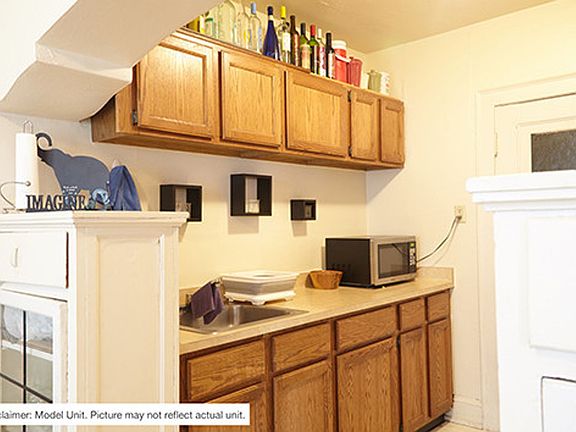 4th image of 2636 N Oakland Ave APT 36