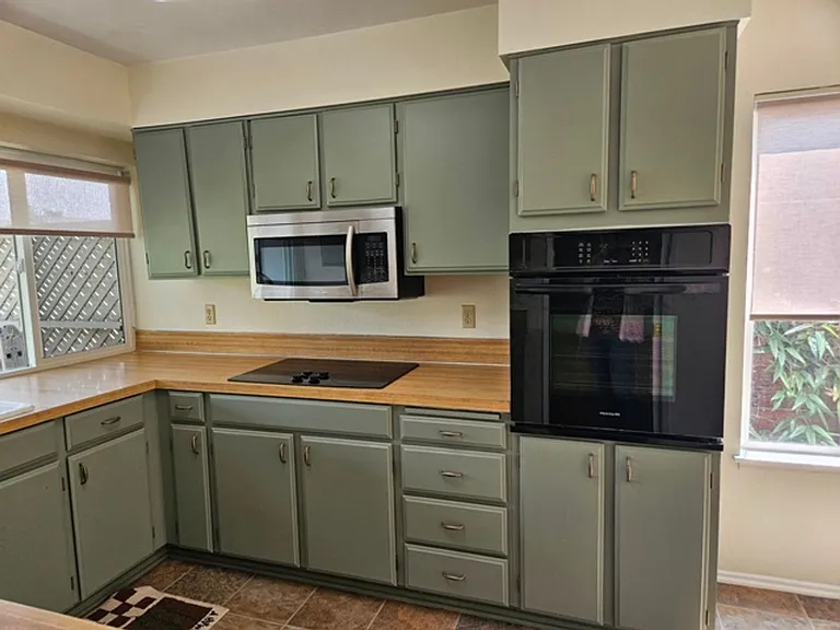 3056 Twin Oak Pl NW — Photo 3