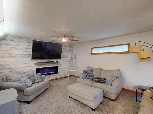 924 W Bluff St, Cherokee, IA 51012
