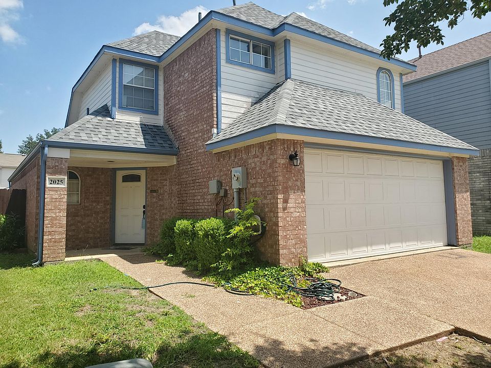 1st image of 2025 Mallard Dr