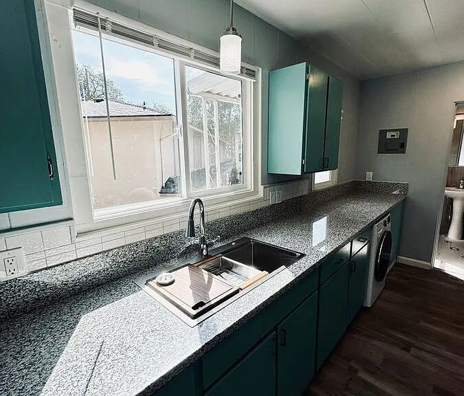 1380 N Sierra St #160 — Photo 8