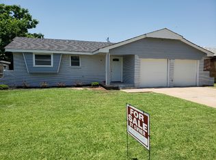 111 S Dallas Ave, Moore, OK 73160