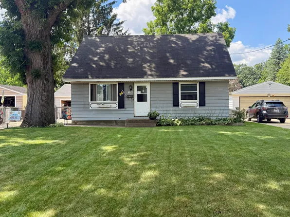 3200 Lawdor Rd, Lansing, MI 48911