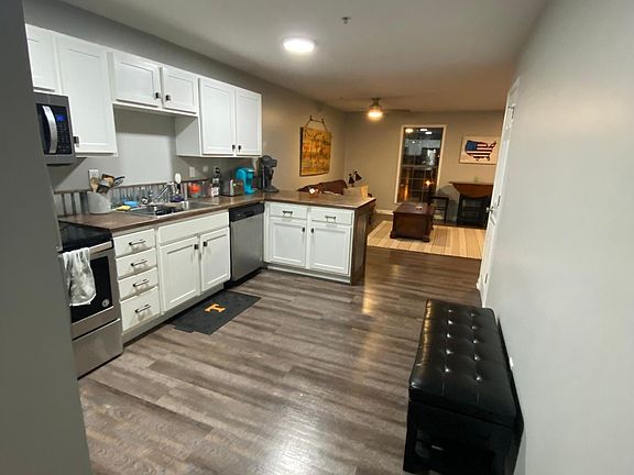 2nd image of 414 Sir Keegan Way #414
