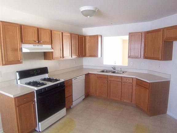 5th image of 9158 Carolina Ct