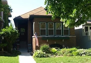 1st image of 2947 W Eastwood Ave