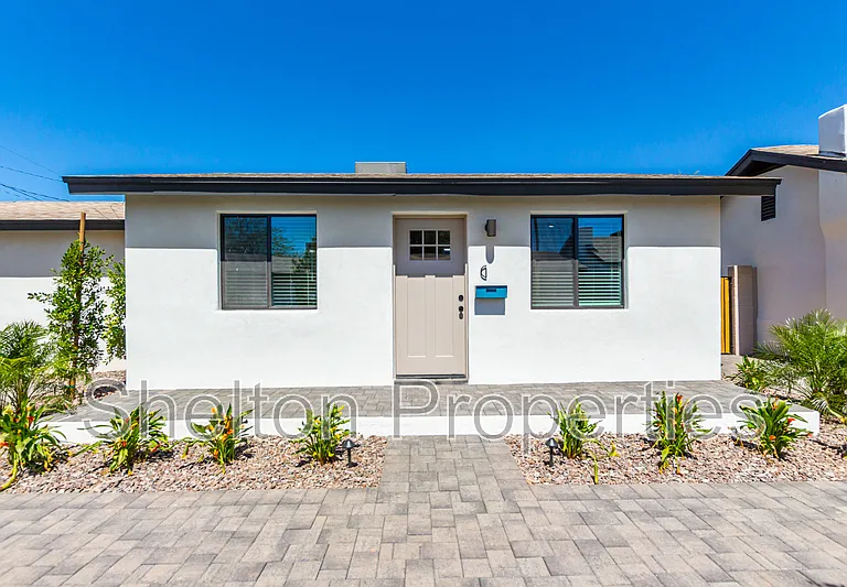 616 N 10th Ave #G — Photo 1