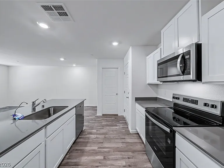 7368 Joanna Brook St — Photo 8