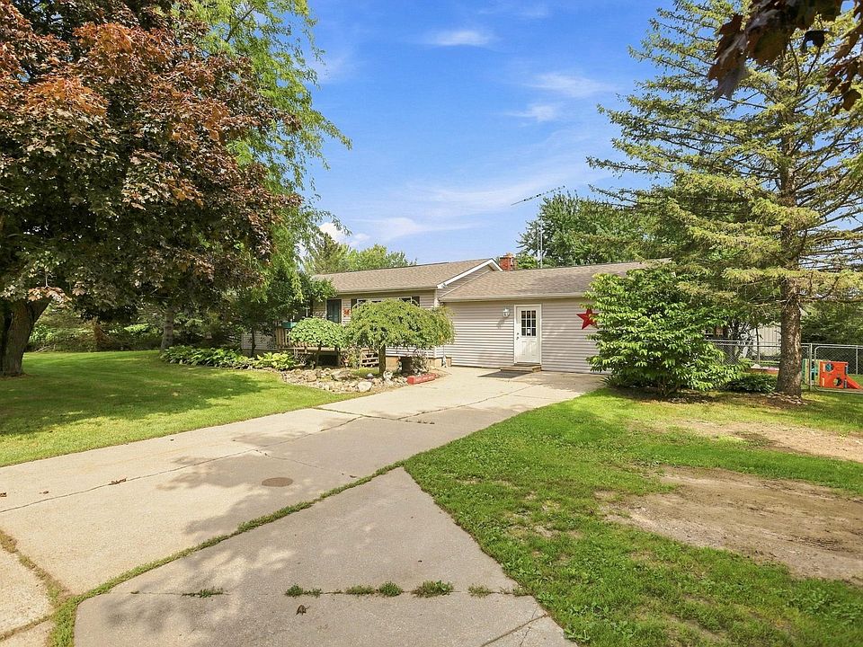 1st image of 4621 Hurds Corner Rd