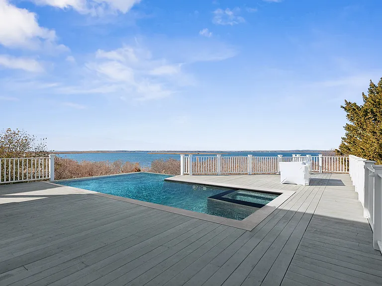 842 Dune Rd — Photo 19