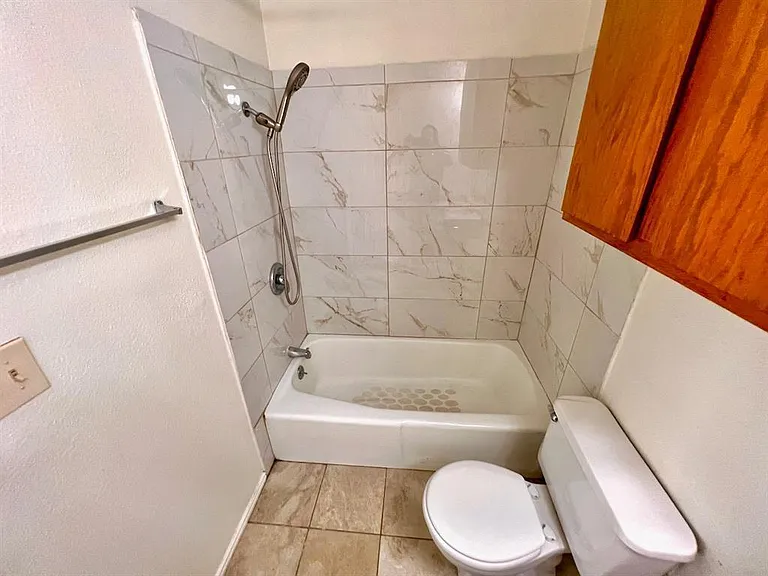 367 Fantail Loop #B — Photo 12