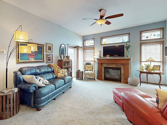5th image of 3256 Prairie Bend Cir