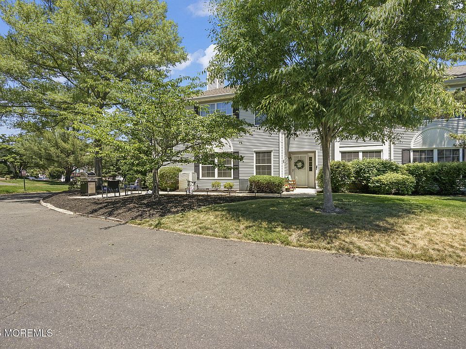1st image of 37 Racquet Road