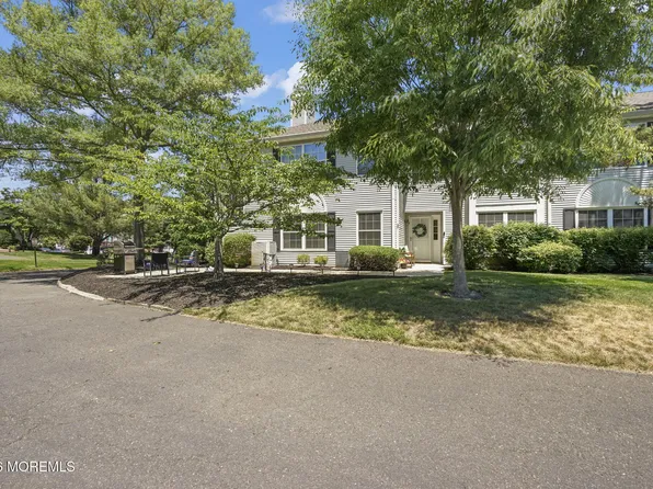 37 Racquet Road, Wall, NJ 07719