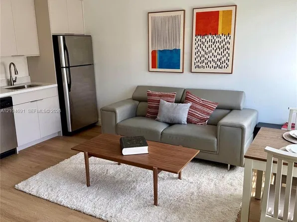 611 11th St APT 105, Miami Beach, FL 33139