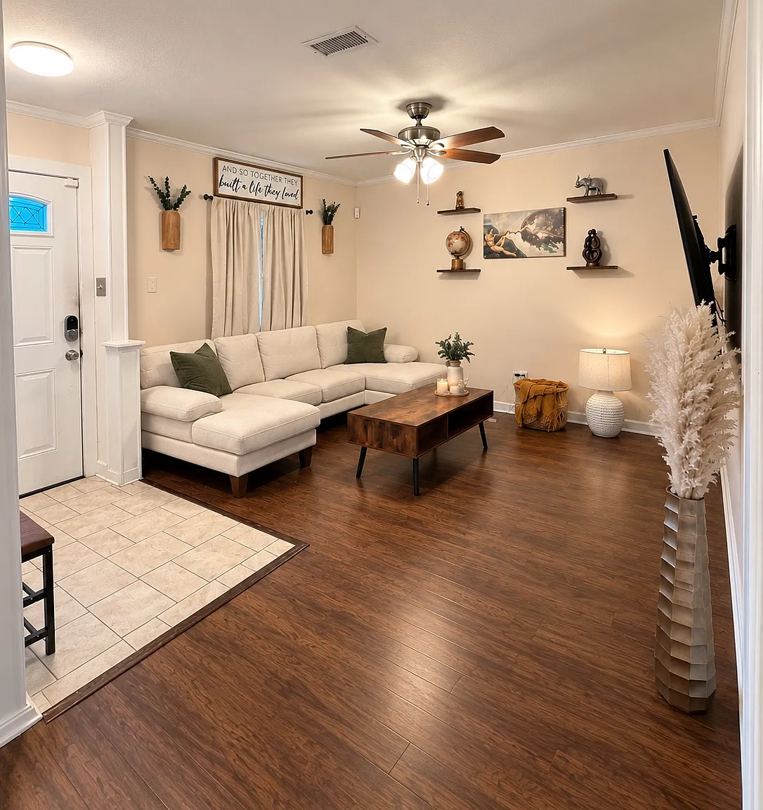 3 bed, 1.5 bath, 1010 sqft, $1,700 — Photo 4