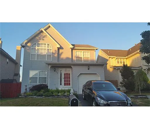 75 Scarlet Dr photo 1