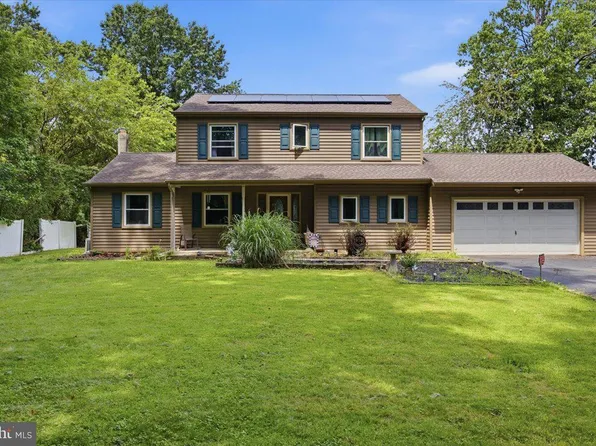 202 Petitt Ave, Cherry Hill, NJ 08002