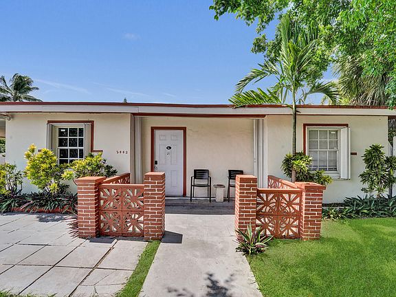 4th image of 2442 FUNSTON Street