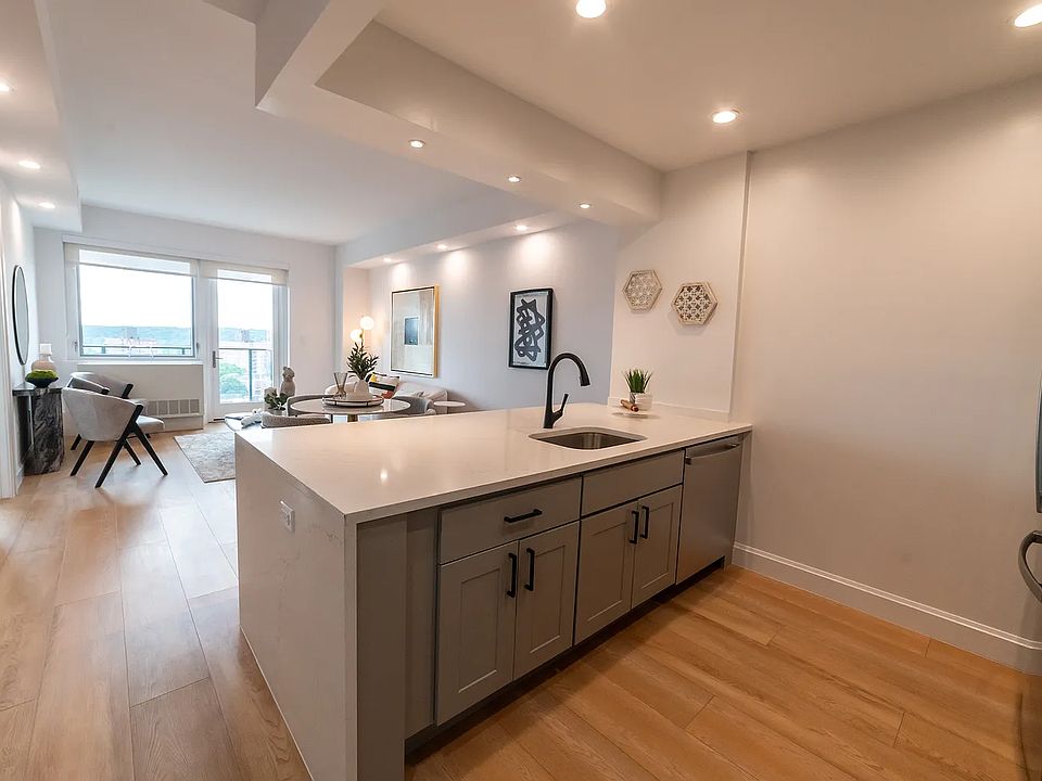 1st image of 3745 Riverdale Ave #1