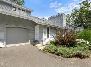 20 Wexford Ct #39, Lenox, MA 01240