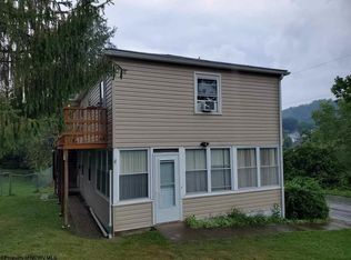 501 1/2 Mount Vernon Ave, Fairmont, WV 26554